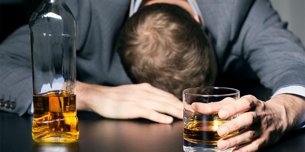 7 סכנות של אלכוהול שחייבים לראות
