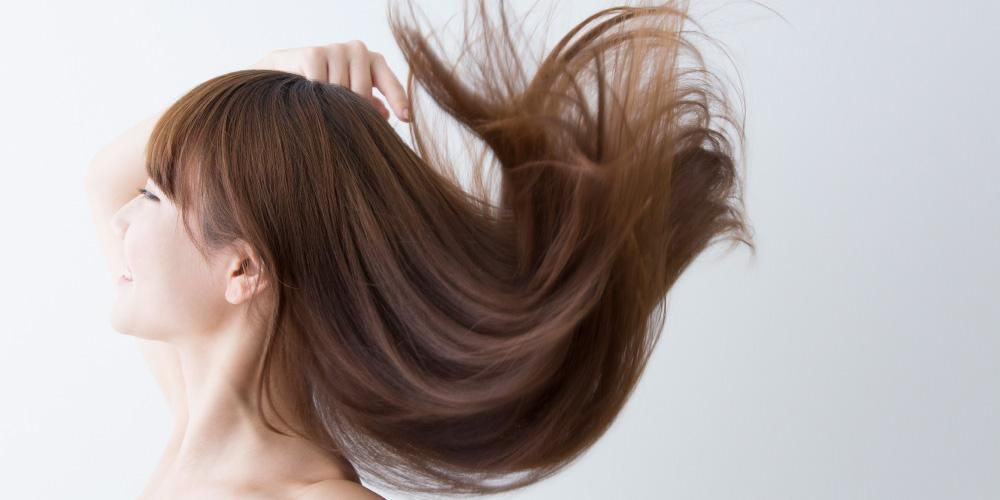 9 natürliche Haarwuchsmittel, die einen Versuch wert sind
