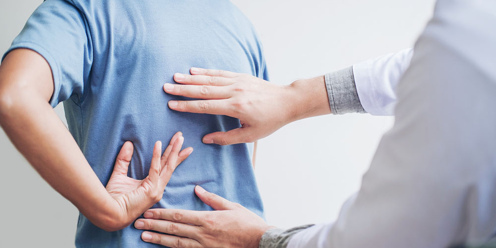 Upoznajte simptome, uzroke i kako liječiti bol u leđima