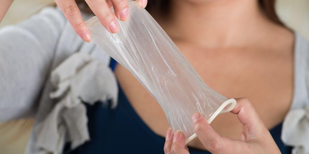 올바른 여성용 콘돔을 설치하는 방법