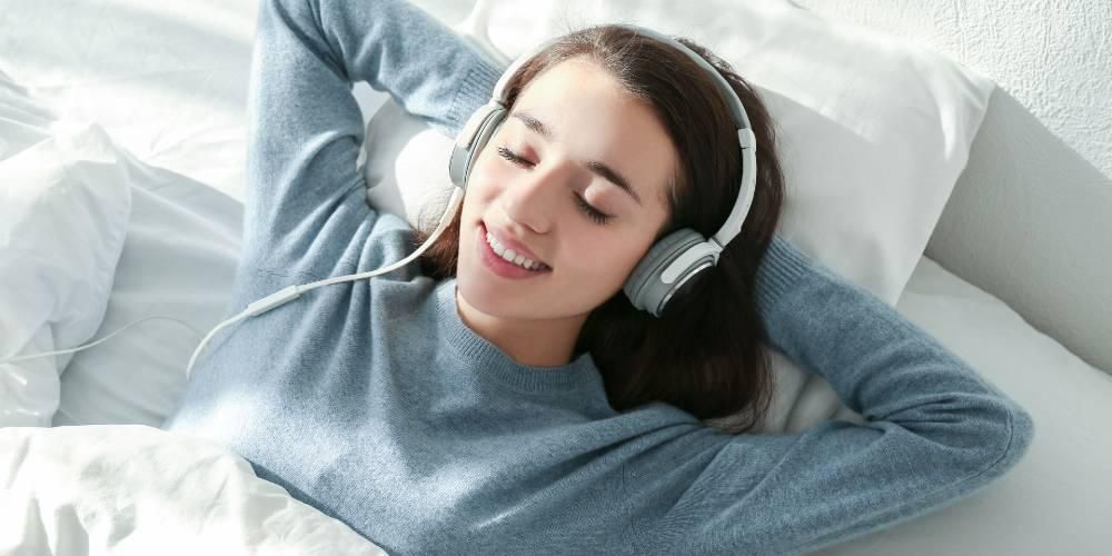 Ontspanningsmuziek leren kennen die slaapliedjes kan zijn