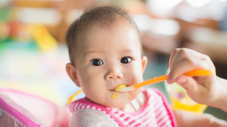 7 aliments à faible teneur en fibres pour bébés qui conviennent à MPASI