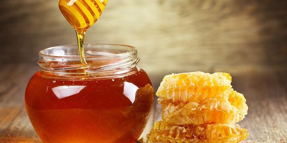 Ismerje meg a valódi méz tulajdonságait keverék nélkül