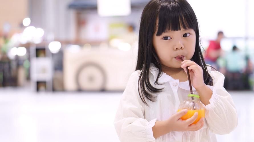 La vitamine C pour les enfants est cruciale, jetez un œil aux sources que votre tout-petit peut consommer