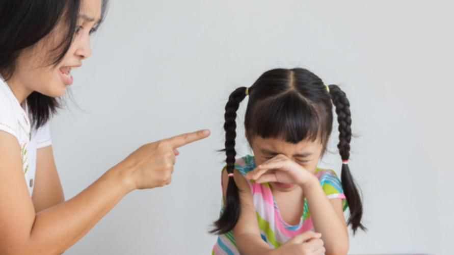 9 conseils pour atténuer les émotions afin de ne pas regretter d'avoir grondé votre enfant